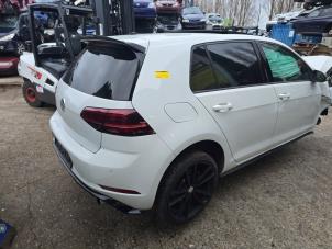 Volkswagen Golf VII 2.0 GTI 16V Performance Package Samochód złomowany (2018, Bialy)