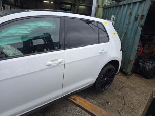 Volkswagen Golf VII 2.0 GTI 16V Performance Package Samochód złomowany (2018, Bialy)