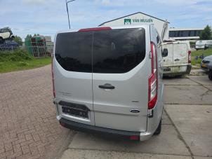 Ford Transit Custom 2.0 TDCi 16V Eco Blue 105 Vehículo de desguace (2018, Gris plateado, Moondust)