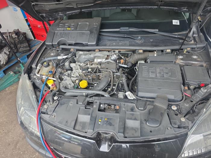Renault Megane III Berline 1.4 16V TCe 130 Vehículo de desguace (2010, Negro)