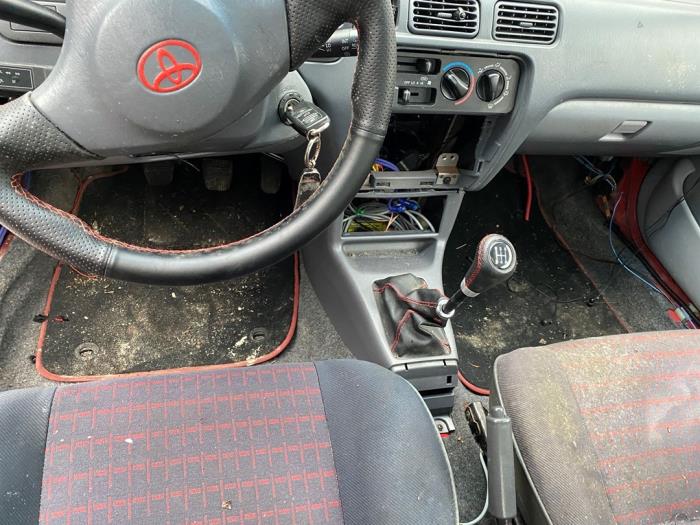 Toyota Starlet 1.3,XLi,GLi 16V Salvage vehicle (1998, Red)