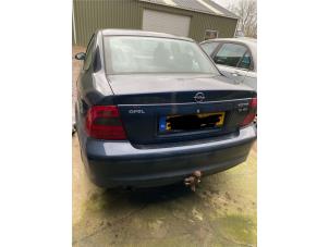 Opel Vectra B 1.6 16V Ecotec Épave (2000, Bleu)