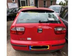 Seat Leon 1.6 16V Épave (2001, Rouge)