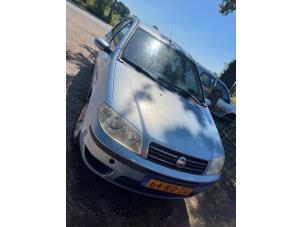 Fiat Punto II 1.2 60 S  (Schrott)