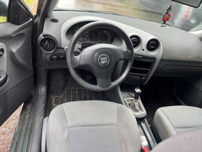 Seat Ibiza III 1.4 16V 100 Schrottauto (2002, Grün)