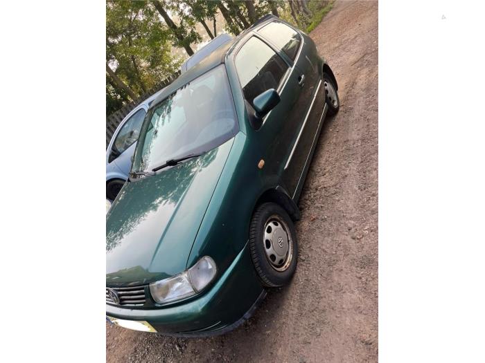 Volkswagen Polo III 1.4i 60 Skrotfordon (1998, GROEN)