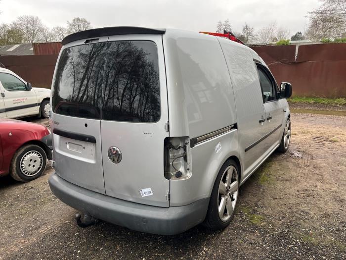 Volkswagen Caddy III 1.9 TDI Vehículo de desguace (2004, Granito)