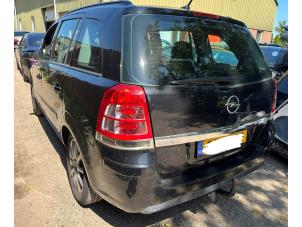 Opel Zafira 2.2 16V Direct Ecotec Vehículo de desguace (2008, Negro)