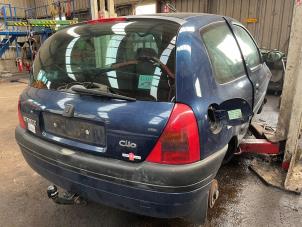 Renault Clio II 1.4 Vehículo de desguace (2001, Azul)