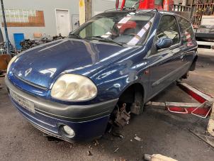 Renault Clio II 1.4 Vehículo de desguace (2001, Azul)