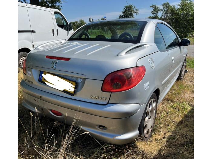 Peugeot 206 CC 1.6 16V Vehículo de desguace (2003, Gris)
