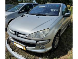 Peugeot 206 CC 1.6 16V Vehículo de desguace (2003, Gris)