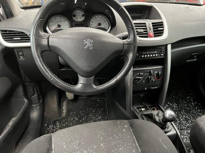 Peugeot 207/207+ 1.6 16V Vehículo de desguace (2006, Gris)