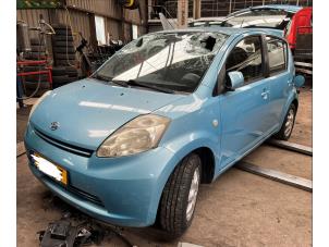 Daihatsu Sirion 2 1.0 12V DVVT Vehículo de desguace (2006, Azul)