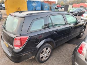 Opel Astra H SW 1.6 16V Twinport Épave (2008, Noir)
