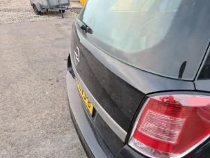 Opel Astra H SW 1.6 16V Twinport Épave (2008, Noir)