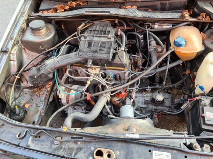 Volkswagen Golf II 1.6 Skrotfordon (1989, GRIJS)