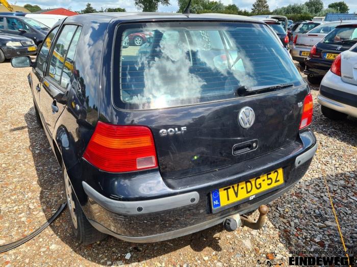 Volkswagen Golf IV 1.6 Salvage vehicle (1998, Black)