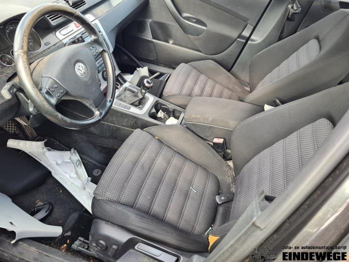 Volkswagen Passat 2.0 FSI 16V Samochód złomowany (2007, Brazowy)