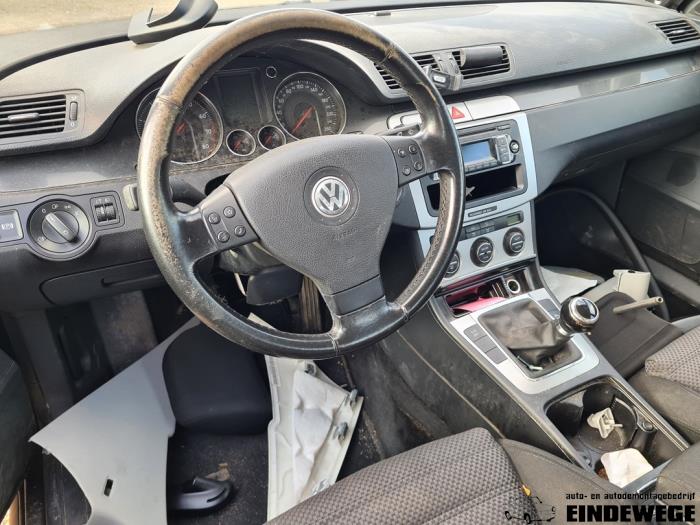 Volkswagen Passat 2.0 FSI 16V Samochód złomowany (2007, Brazowy)
