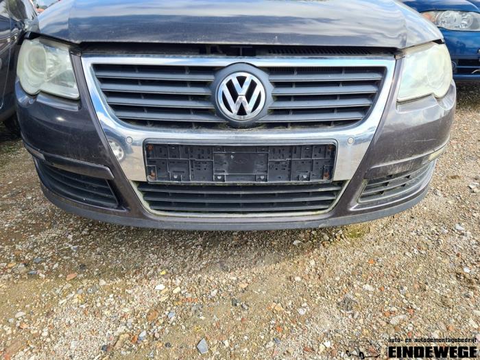 Volkswagen Passat 2.0 FSI 16V Samochód złomowany (2007, Brazowy)