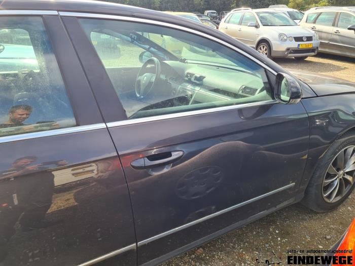 Volkswagen Passat 2.0 FSI 16V Samochód złomowany (2007, Brazowy)