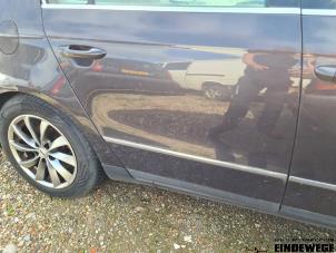 Volkswagen Passat 2.0 FSI 16V Samochód złomowany (2007, Brazowy)