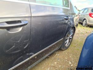 Volkswagen Passat 2.0 FSI 16V Samochód złomowany (2007, Brazowy)