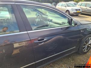 Volkswagen Passat 2.0 FSI 16V Samochód złomowany (2007, Brazowy)