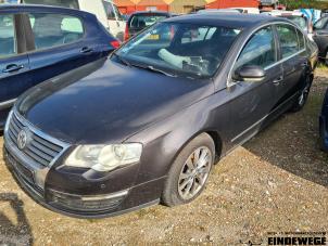 Volkswagen Passat 2.0 FSI 16V Samochód złomowany (2007, Brazowy)