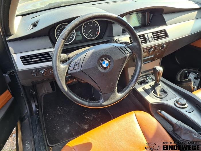 BMW 5 serie 523i 24V Vehículo de desguace (2007, Gris)