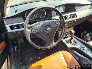 BMW 5 serie 523i 24V Vehículo de desguace (2007, Gris)