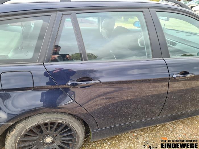 BMW 3 serie Touring 318i 16V Épave (2007, Bleu)