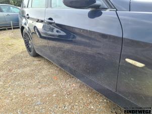 BMW 3 serie Touring 318i 16V Épave (2007, Bleu)