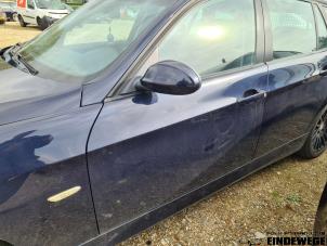 BMW 3 serie Touring 318i 16V Épave (2007, Bleu)