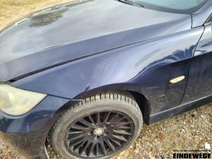 BMW 3 serie Touring 318i 16V Épave (2007, Bleu)