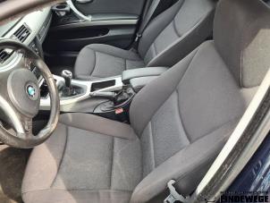 BMW 3 serie Touring 318i 16V Épave (2007, Bleu)