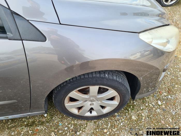 Peugeot 308 SW 1.6 16V THP 150 Épave (2009, Gris)