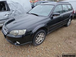 Subaru Outback 2.5 16V Épave (2005, Noir)