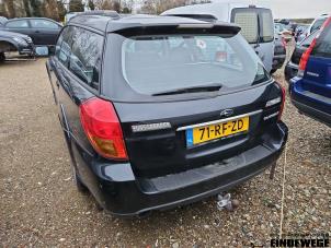 Subaru Outback 2.5 16V Épave (2005, Noir)