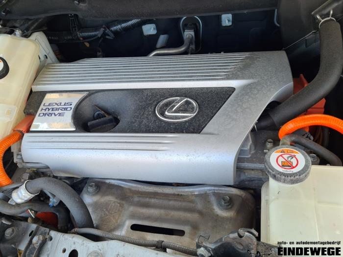 Lexus NX I 300h 2.5 16V 4x4 Épave (2018, Blanc)