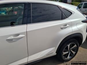 Lexus NX I 300h 2.5 16V 4x4 Épave (2018, Blanc)