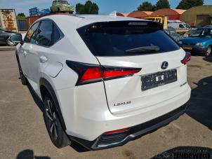 Lexus NX I 300h 2.5 16V 4x4 Épave (2018, Blanc)