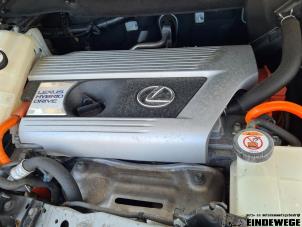 Lexus NX I 300h 2.5 16V 4x4 Épave (2018, Blanc)