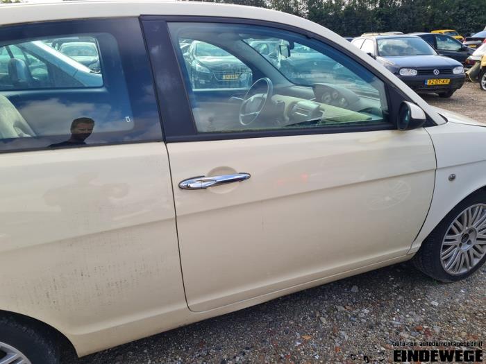 Lancia Ypsilon 1.2 Épave (2006, Jaune)