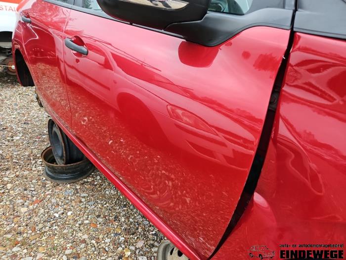 Peugeot 208 I 1.0 Vti 12V PureTech Vehículo de desguace (2014, Rojo)