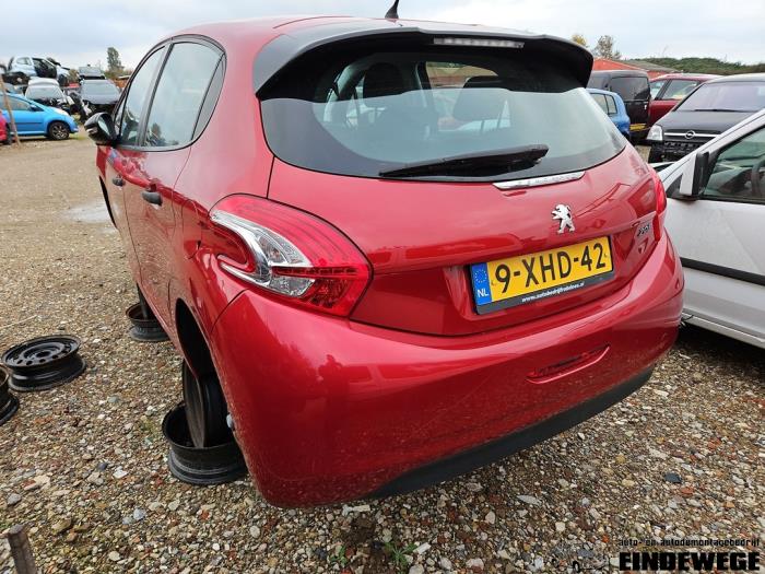 Peugeot 208 I 1.0 Vti 12V PureTech Vehículo de desguace (2014, Rojo)