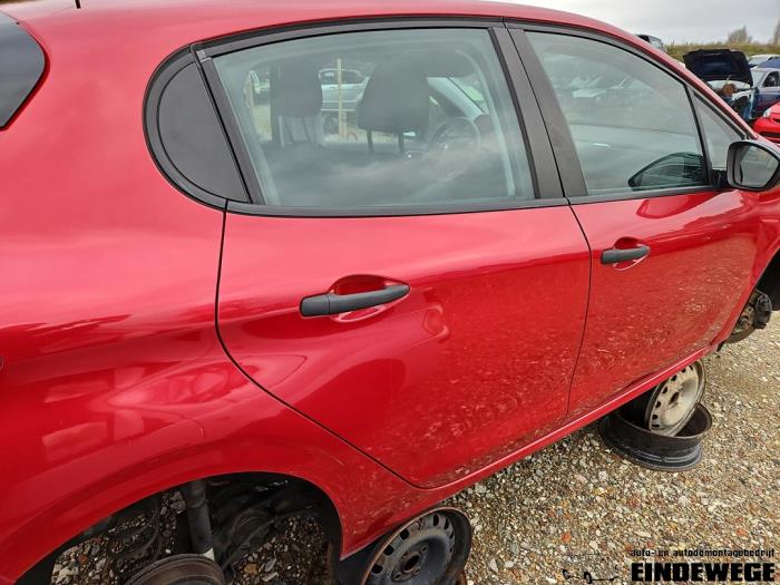 Peugeot 208 I 1.0 Vti 12V PureTech Vehículo de desguace (2014, Rojo)