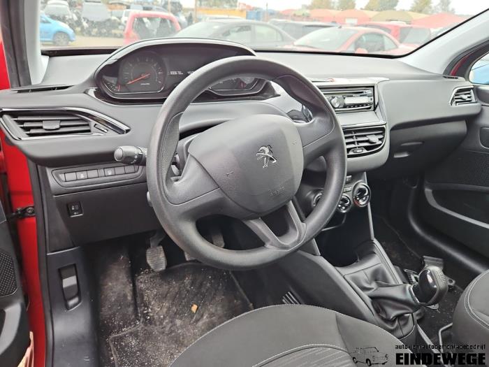 Peugeot 208 I 1.0 Vti 12V PureTech Vehículo de desguace (2014, Rojo)