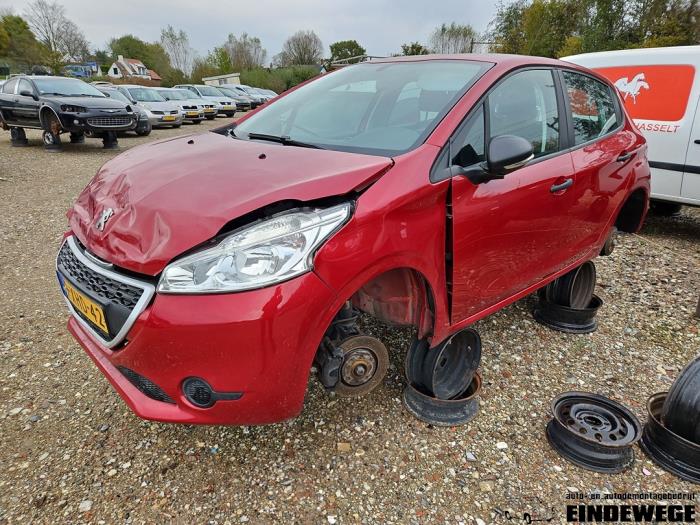 Peugeot 208 I 1.0 Vti 12V PureTech Vehículo de desguace (2014, Rojo)